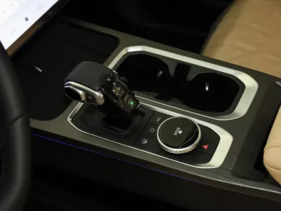 2026 شيري جاكو جي 7