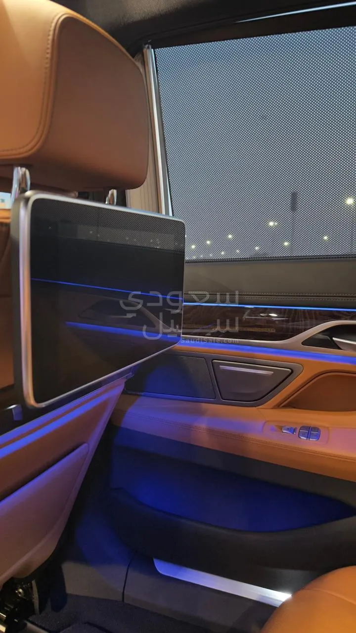 2021 بي ام دبليو الفئة السابعة 730 إل أي