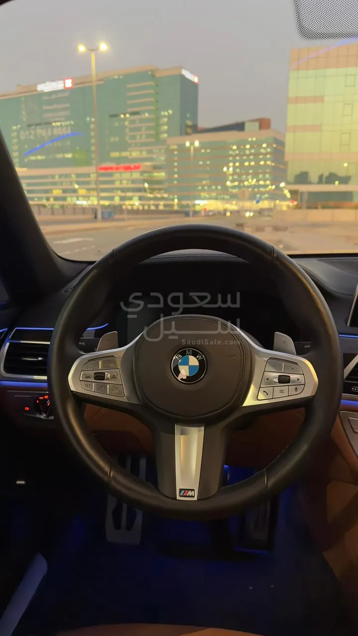 2021 بي ام دبليو الفئة السابعة 730 إل أي