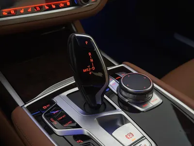 2021 بي ام دبليو الفئة السابعة 730 إل أي