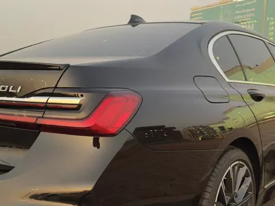 2021 بي ام دبليو الفئة السابعة 730 إل أي