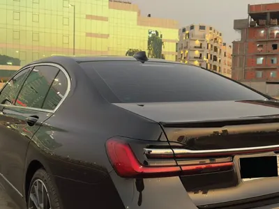 2021 بي ام دبليو الفئة السابعة 730 إل أي