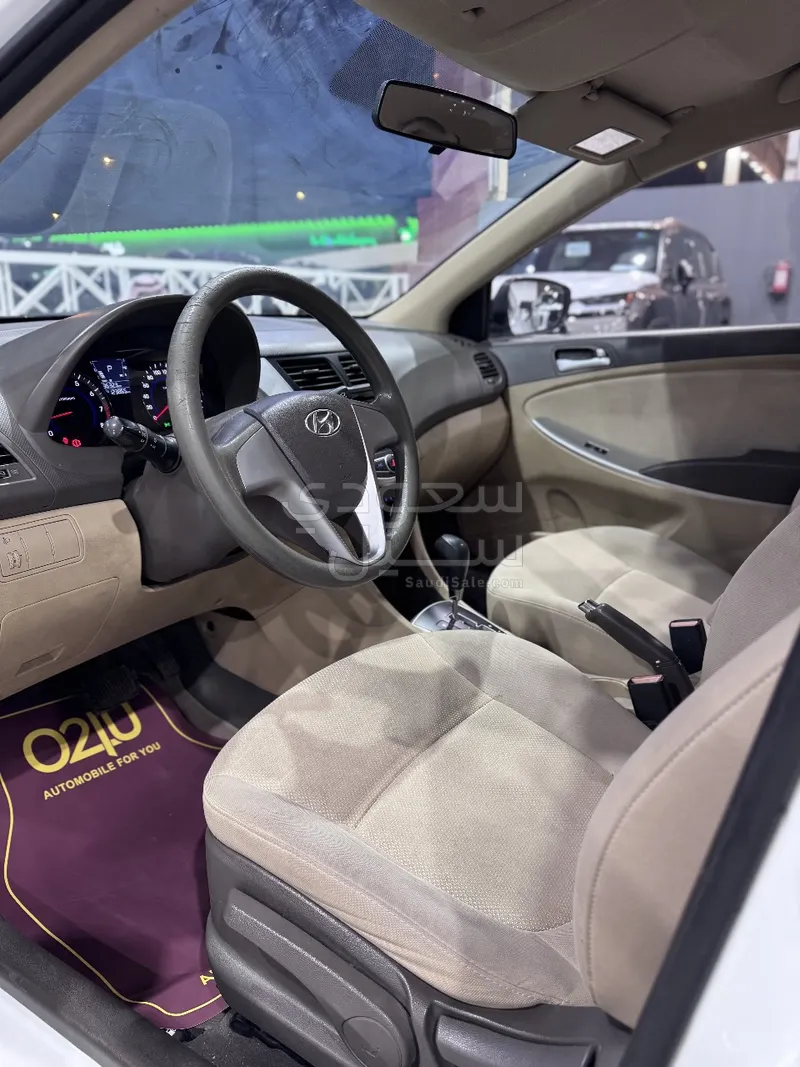 2014 هيونداي اكسنت