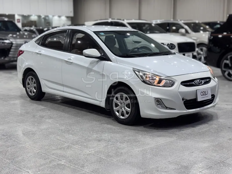 2014 هيونداي اكسنت