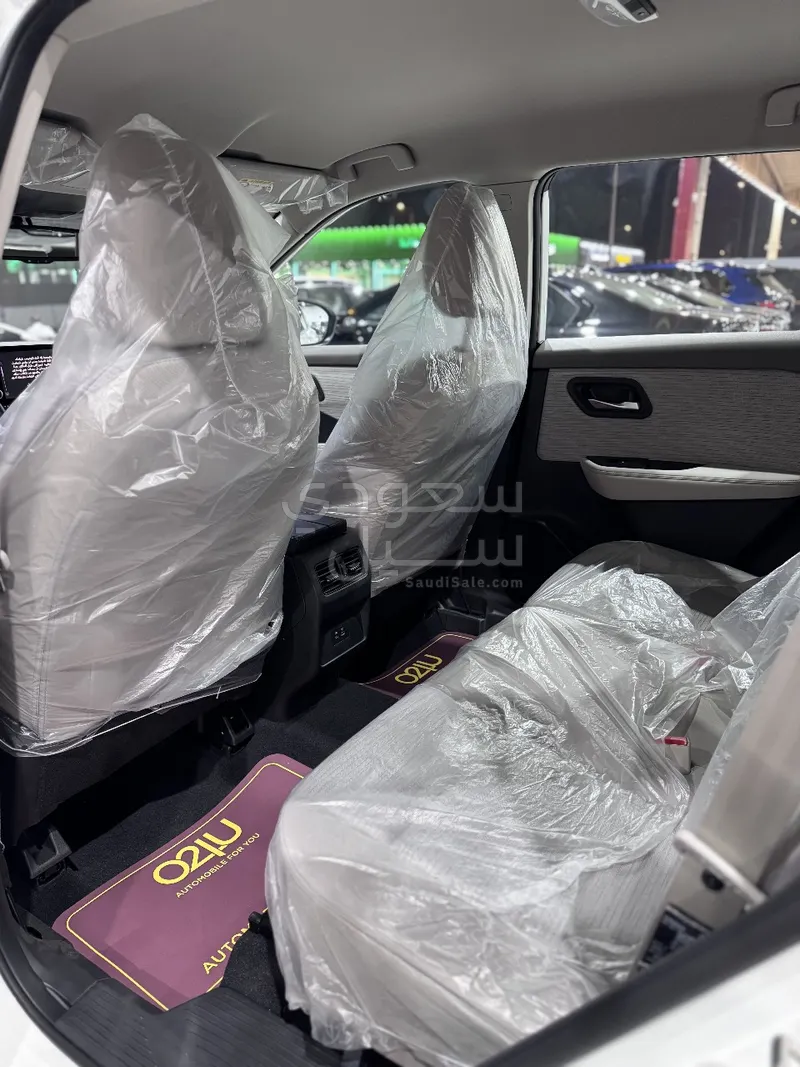 2025 نيسان اكس - ترايل