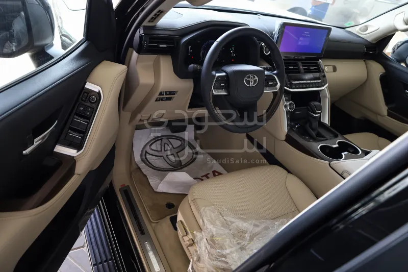 2026 تويوتا لاند كروزر جي اكس ار