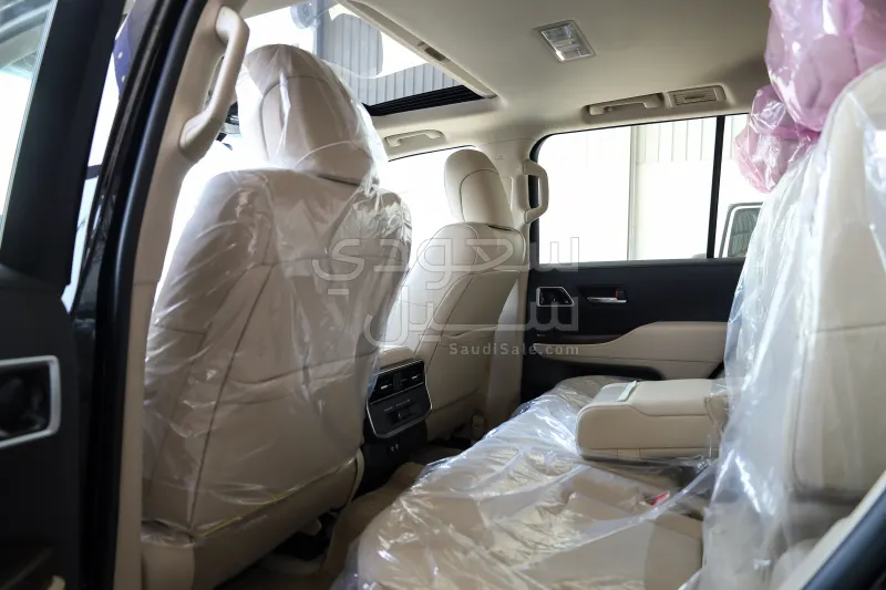 2026 تويوتا لاند كروزر جي اكس ار