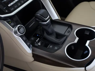 2026 تويوتا لاند كروزر جي اكس ار