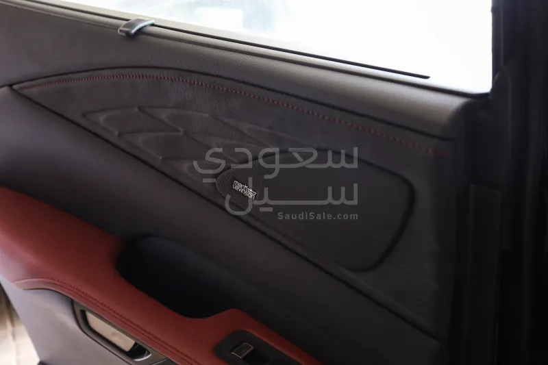 2025 لكزس أر إكس 350 إف