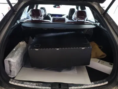 2025 لكزس أر إكس 350 إف