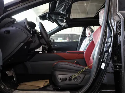 2025 لكزس أر إكس 350 إف