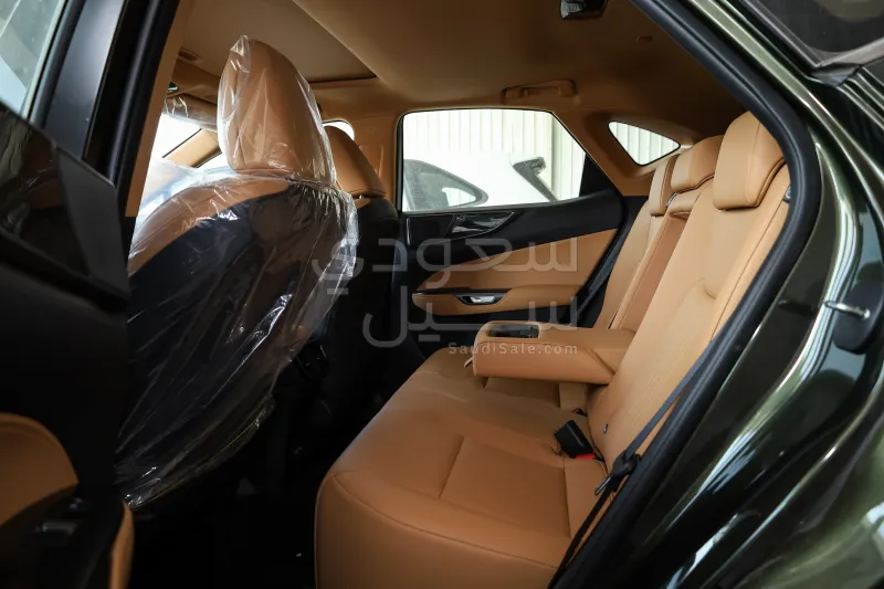 2026 لكزس إن إكس 350