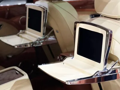 2017 بنتلي مولسان