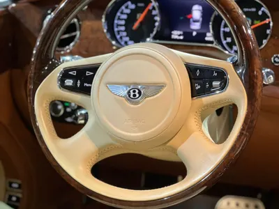 2017 بنتلي مولسان