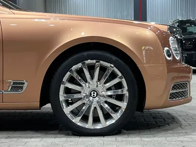 2017 بنتلي مولسان