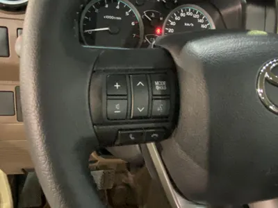 2025 تويوتا لاند كروزر ربع ال اكس