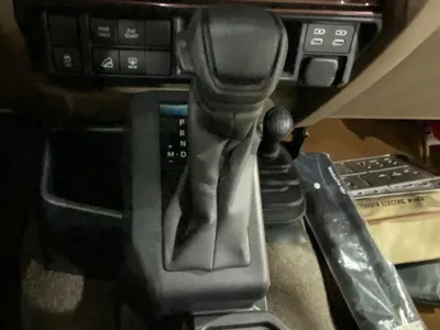 2025 تويوتا لاند كروزر ربع ال اكس