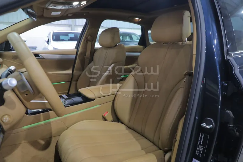 2025 جينيسيس جي 80