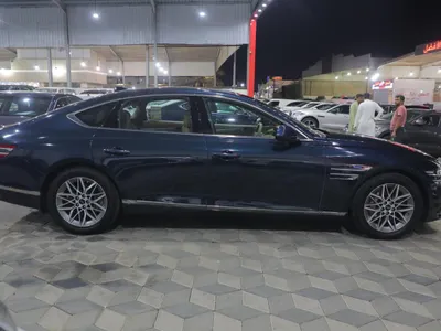 2025 جينيسيس جي 80