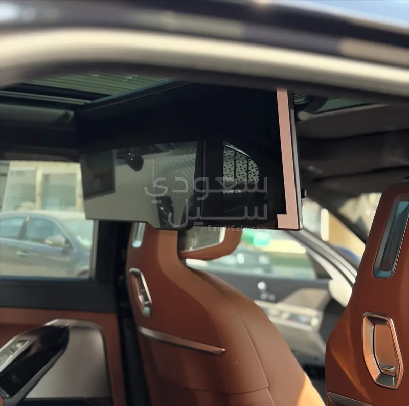 2026 بي ام دبليو الفئة السابعة 735أي