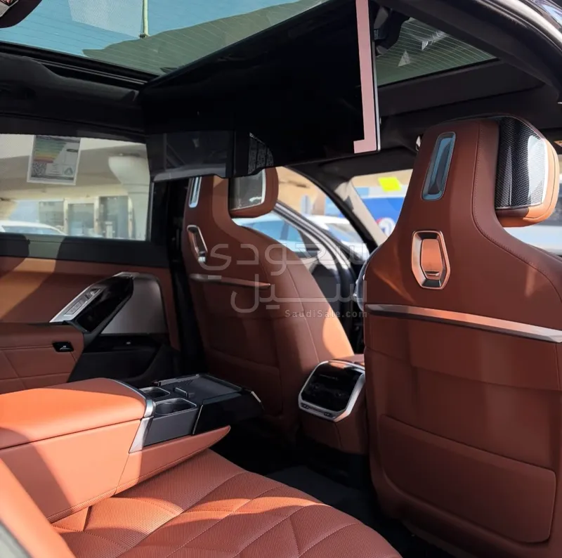 2026 بي ام دبليو الفئة السابعة 735أي