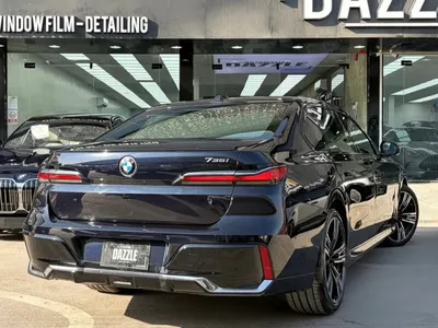 2026 بي ام دبليو الفئة السابعة 735أي