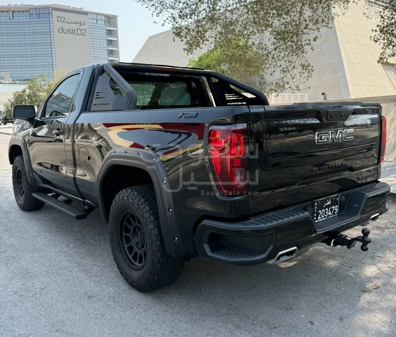 2024 GMC Sierra Elevation