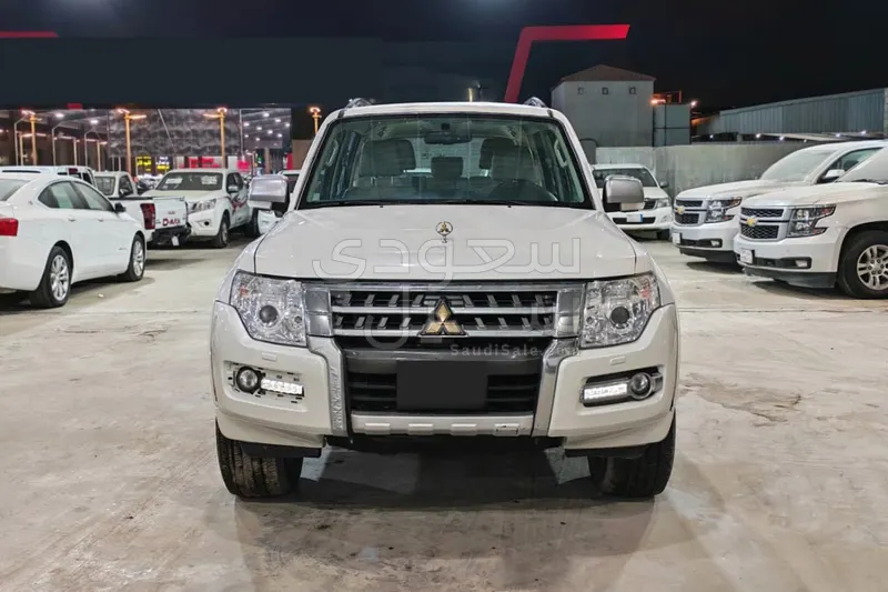 2020 Mitsubishi Pajero