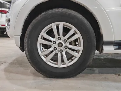 2020 Mitsubishi Pajero