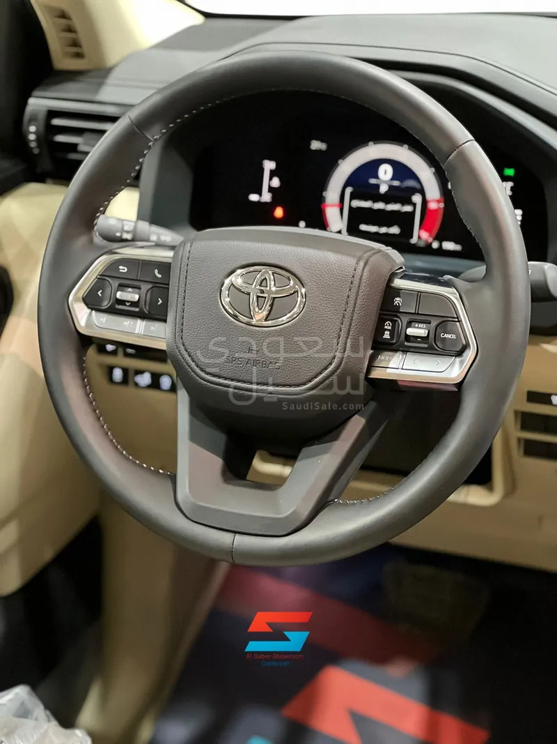 2025 Toyota Land Cruiser GXR 3
