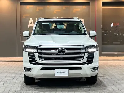 2025 Toyota Land Cruiser GXR 3