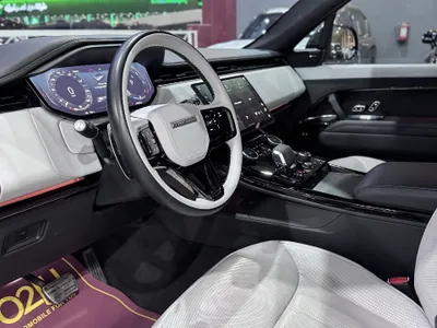 2023 لاند روفر رينج روفر سبورت اس اي