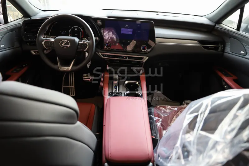 2025 لكزس أر إكس 350 إف