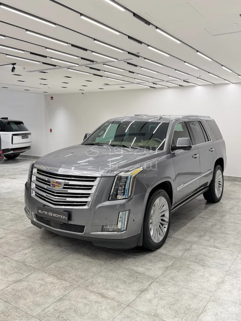 2020 كاديلاك اسكاليد بلاتينيوم