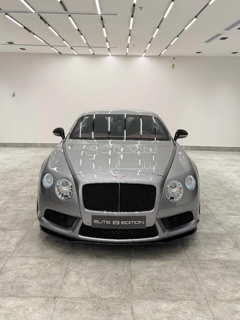 2015 بنتلي كونتيننتل جي تي مولنير في 8 اس