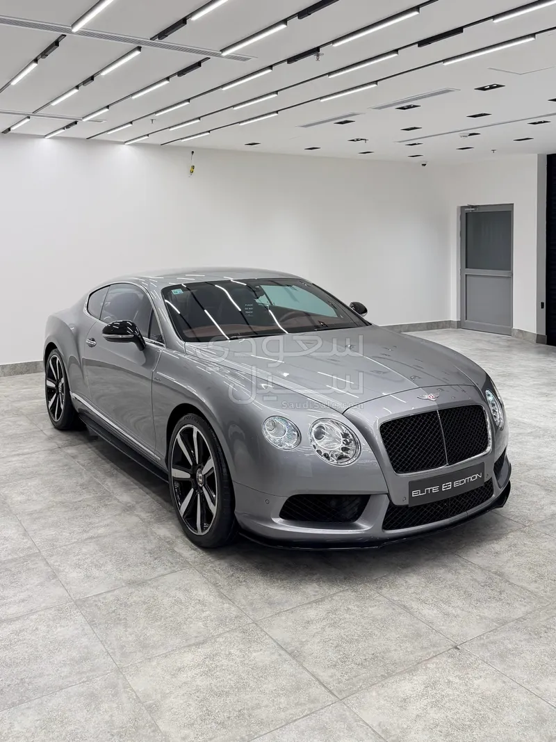 2015 بنتلي كونتيننتل جي تي مولنير في 8 اس