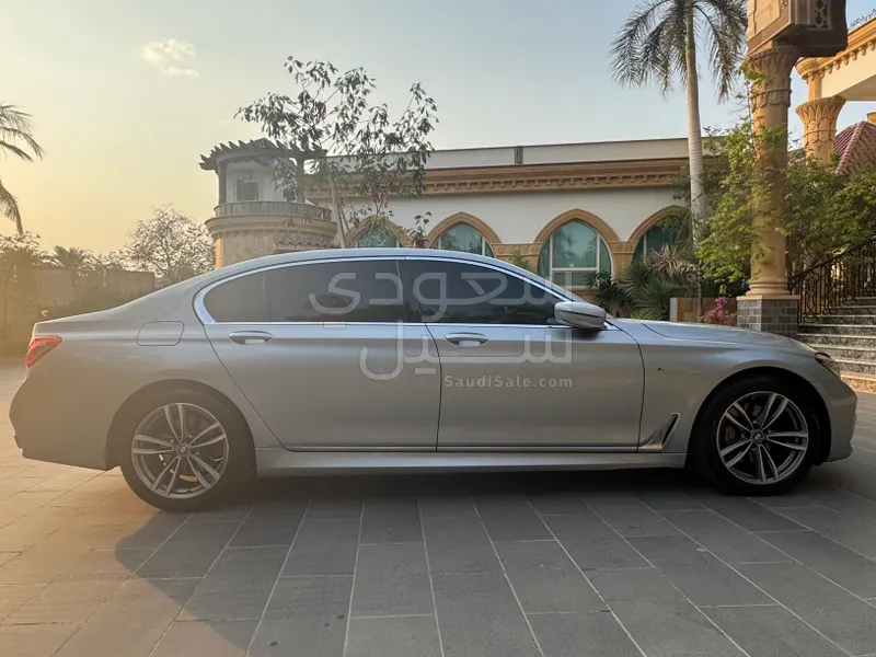 2019 بي ام دبليو الفئة السابعة 730 إل أي