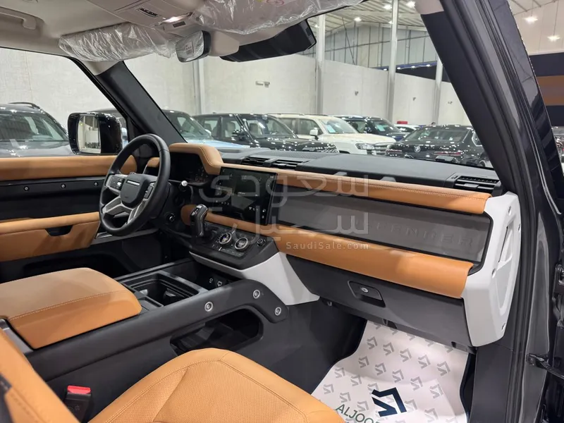 2024 Land Rover Defender 90