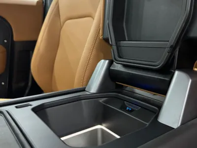 2024 Land Rover Defender 90