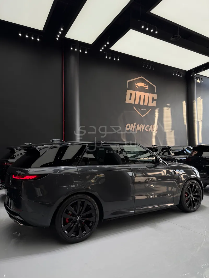 2025 Land Rover Range Rover Sport HSE