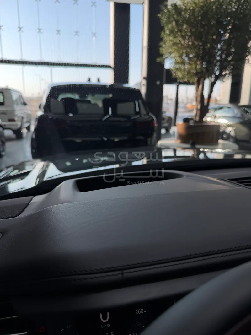 2025 Land Rover Range Rover Sport HSE