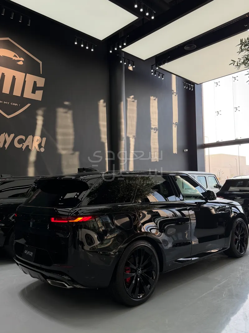 2025 Land Rover Range Rover Sport HSE