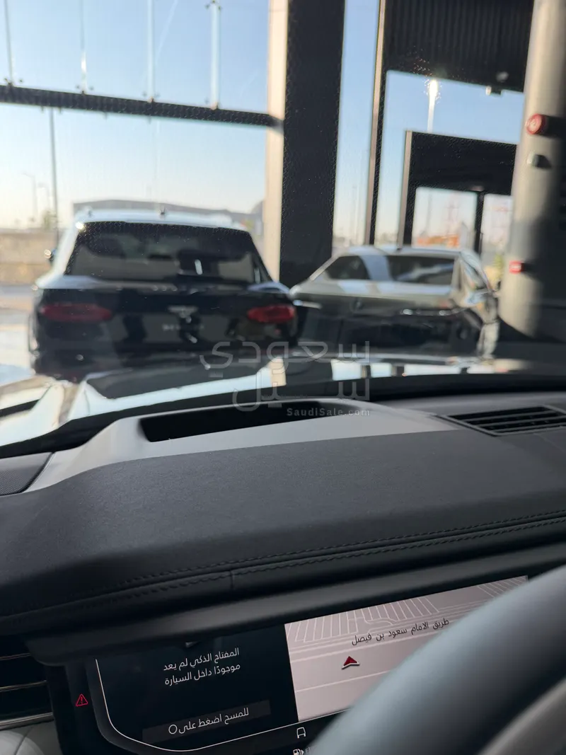 2025 Land Rover Range Rover Sport HSE