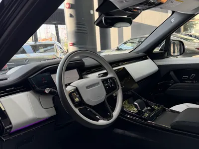 2025 Land Rover Range Rover Sport HSE