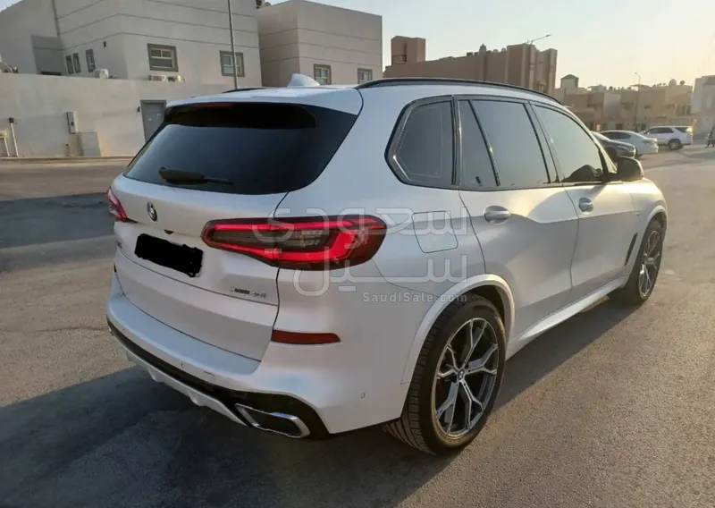 2019 بي ام دبليو الفئة اكس 5