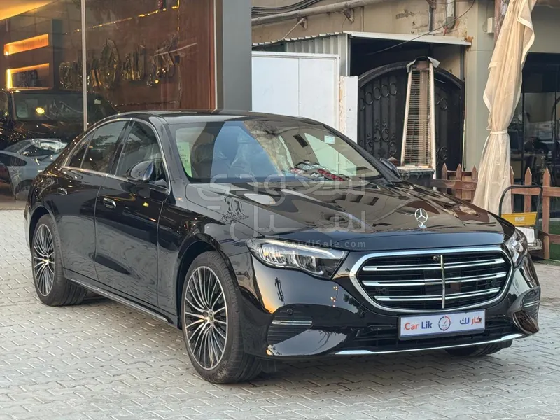 2026 Mercedes-Benz E 200