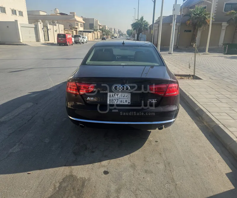 2012 Audi A8L Saudi Edition