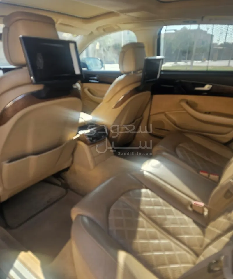 2012 Audi A8L Saudi Edition