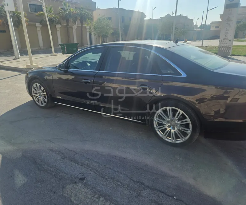 2012 Audi A8L Saudi Edition