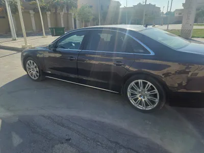 2012 Audi A8L Saudi Edition